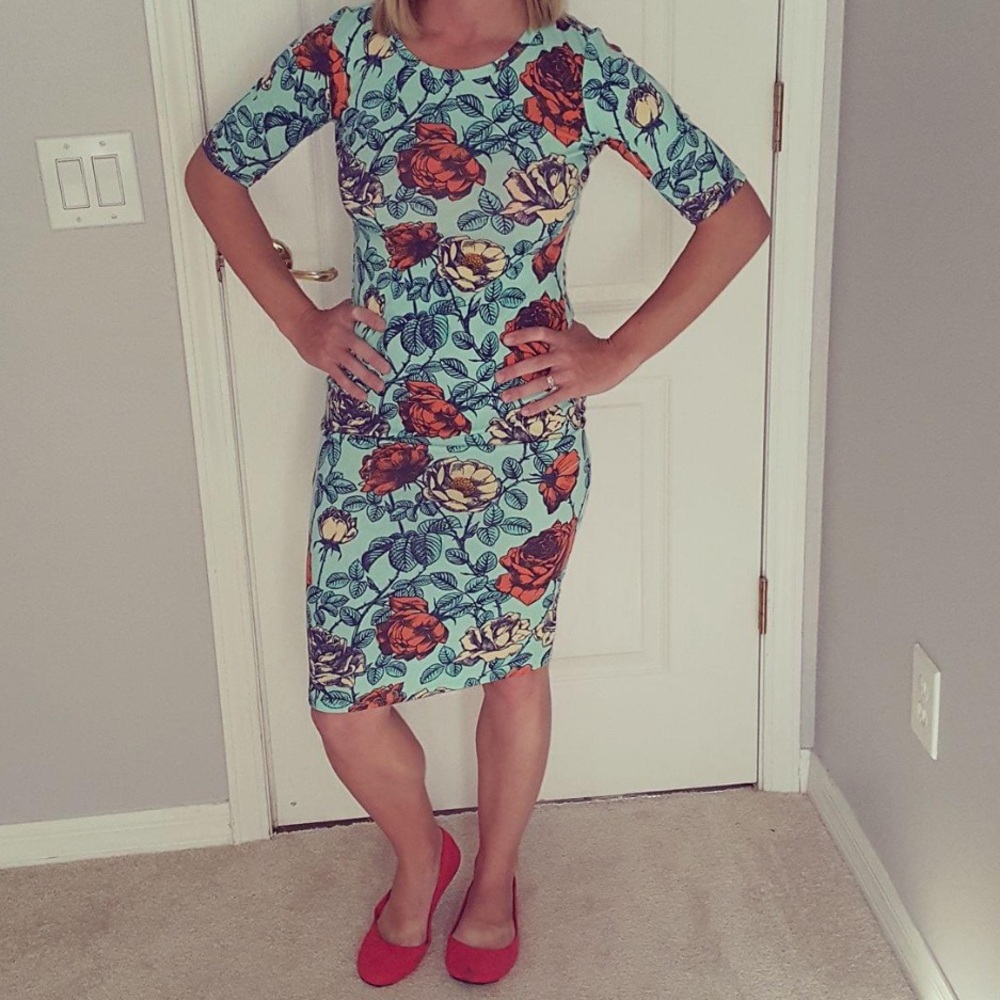 Lularoe Julia Tiffany blue, red roses lovely unicorn